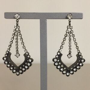 Cache earrings
